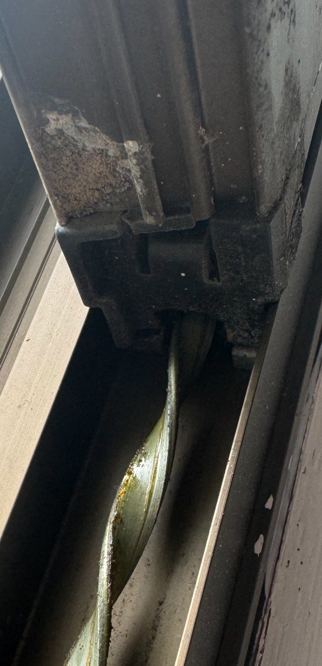 BORAL KM 9000 series double hung feet, double hung guides, double hung boots