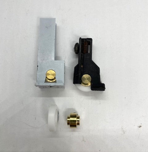 Roller + axle - suits CTL, G James windows - FLAT ROLLER