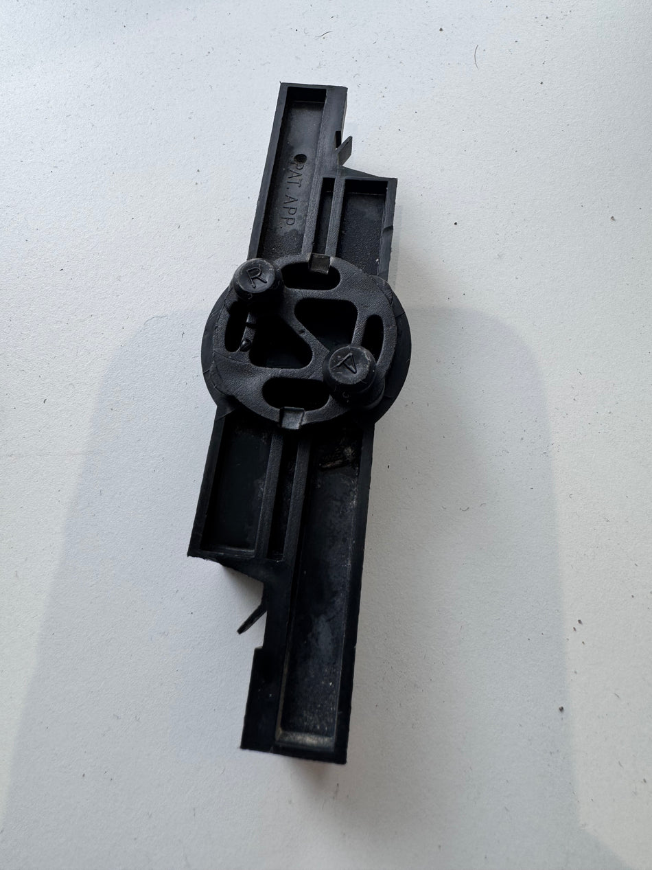 Louvre Clips - suits Interlock Palmair louvres - 102mm - 3D SLS printed