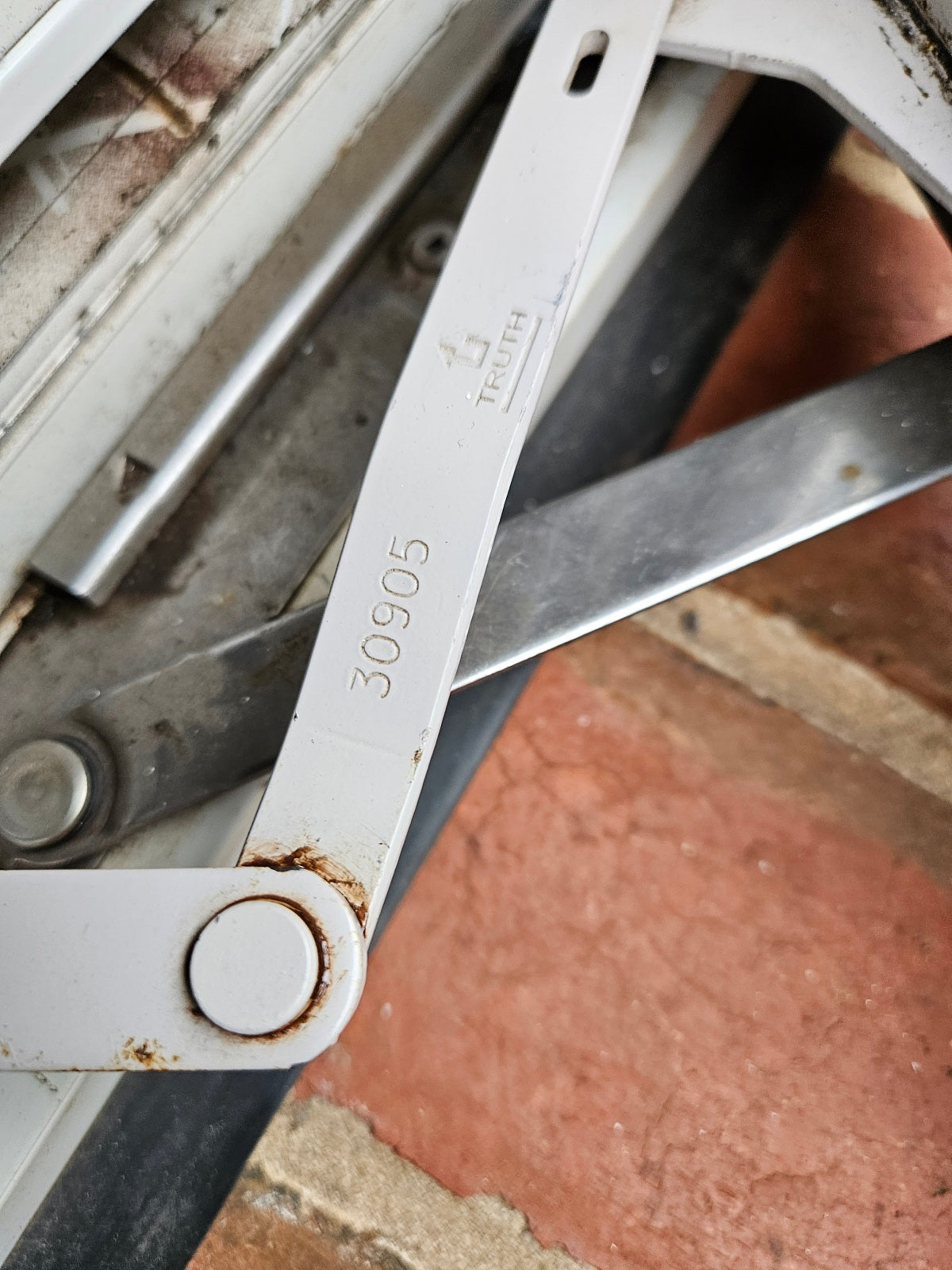 Truth Hardware Encore Single Arm "Dyad" Window Operator - RIGHT Hand