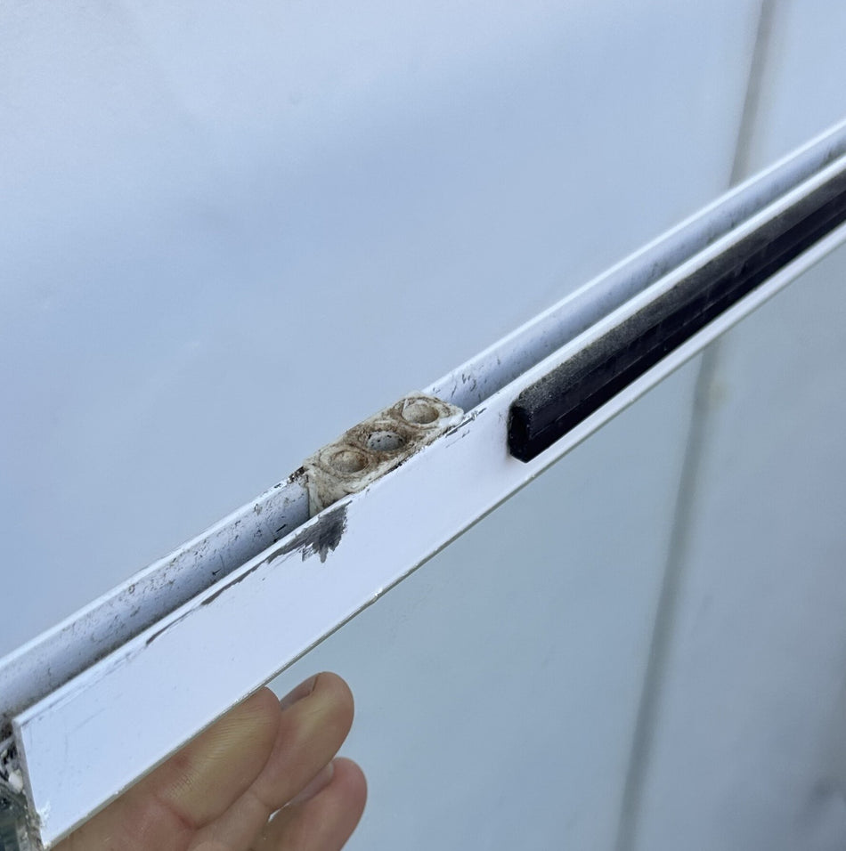 APV pivots - sold as a set