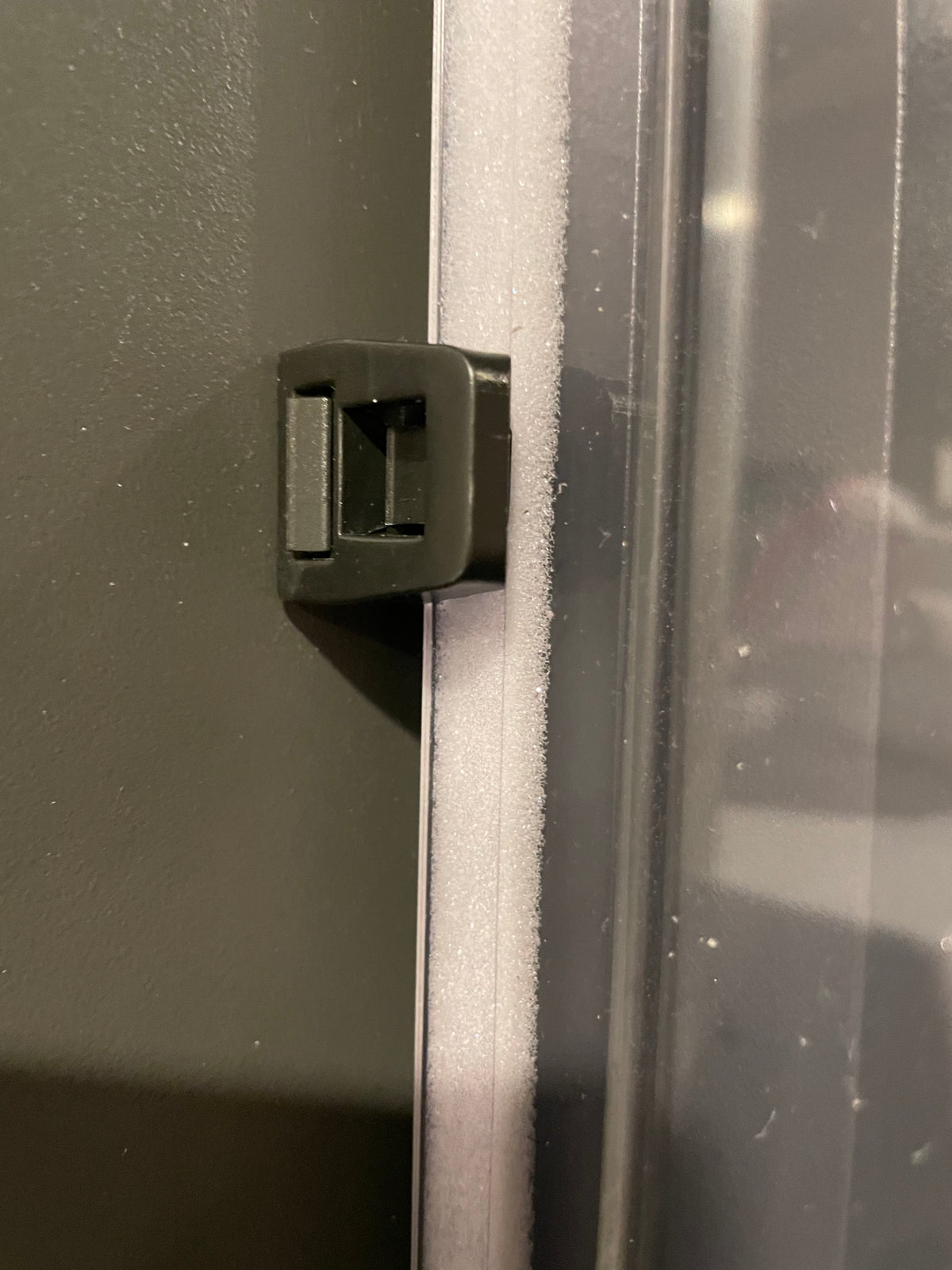 Fly screen clips - suits Bradnams Awning Windows - sold in pack of 10