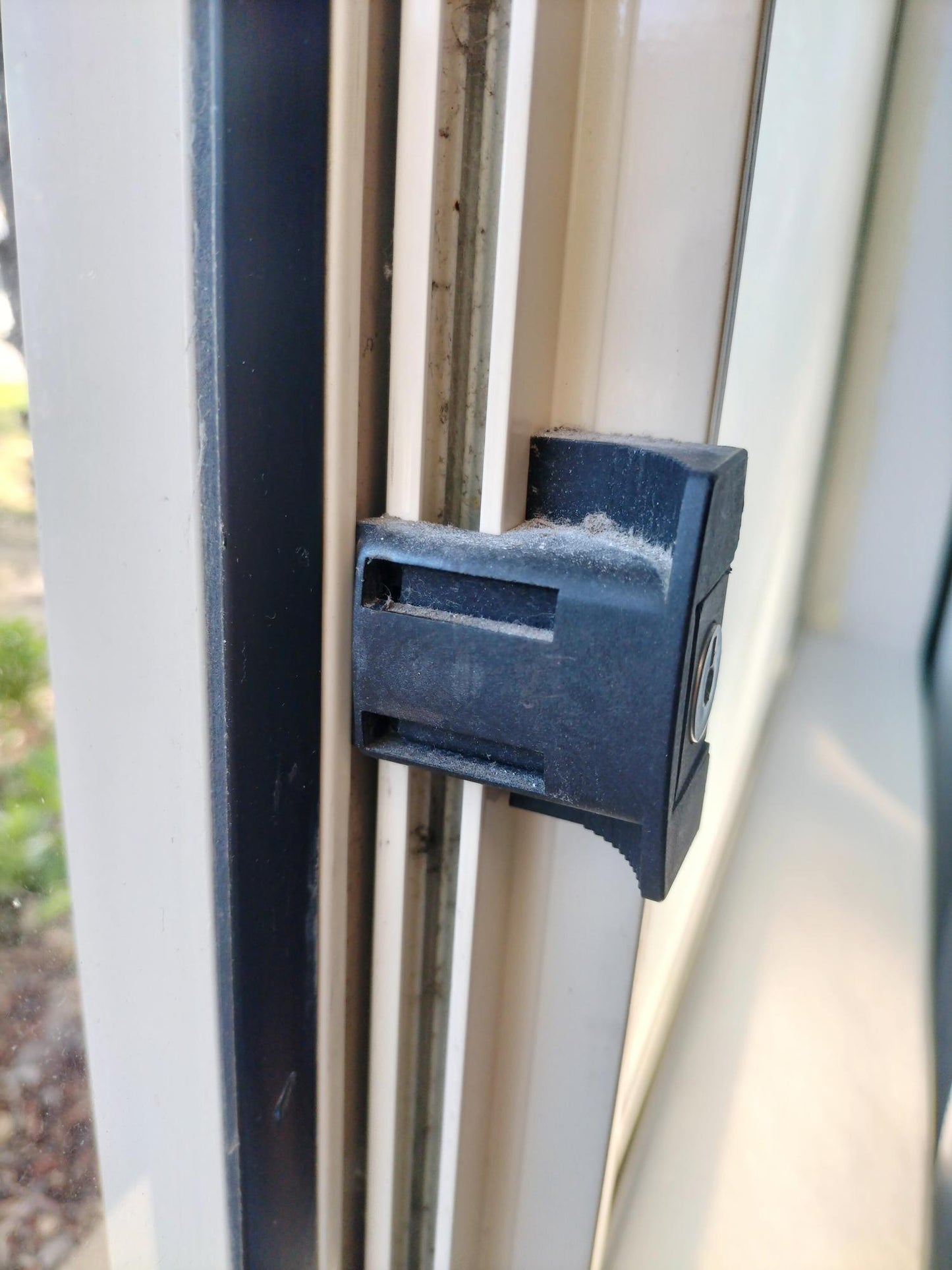 Sliding window handles - suits JG Windows - replaces 6200 - key locking
