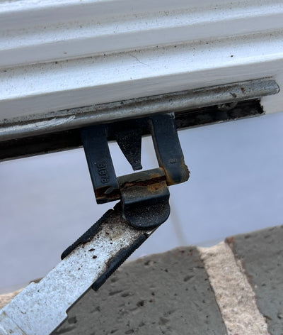 Products Truth ENCORE pivot slide/ awning clip