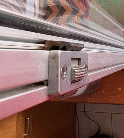 Sliding window handle - 3D printed - surface mounted