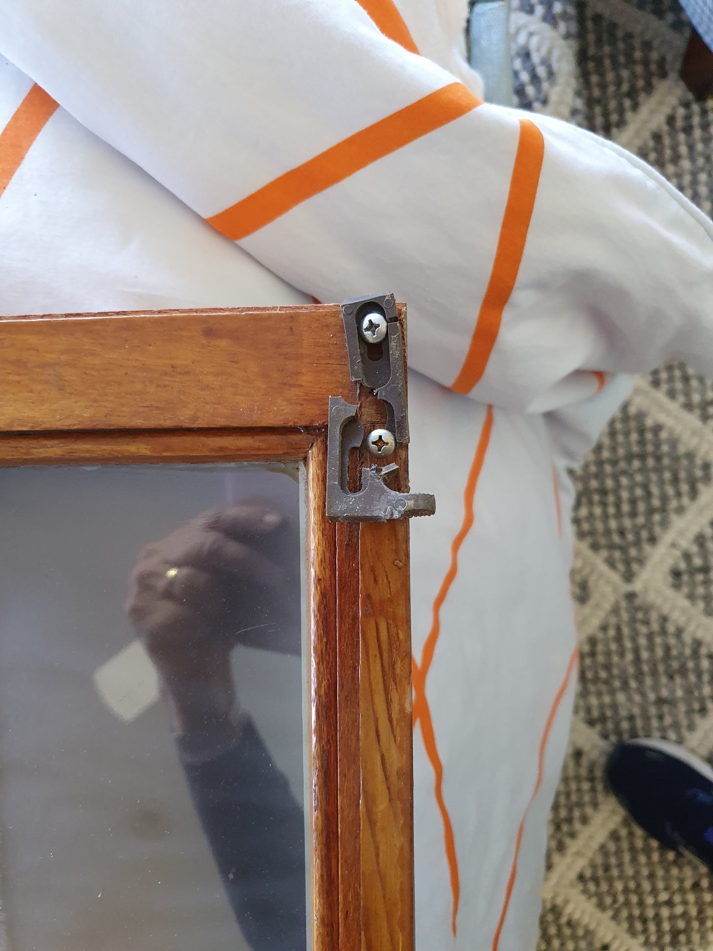 Double hung clip - suits Stegbar tilt strom clip
