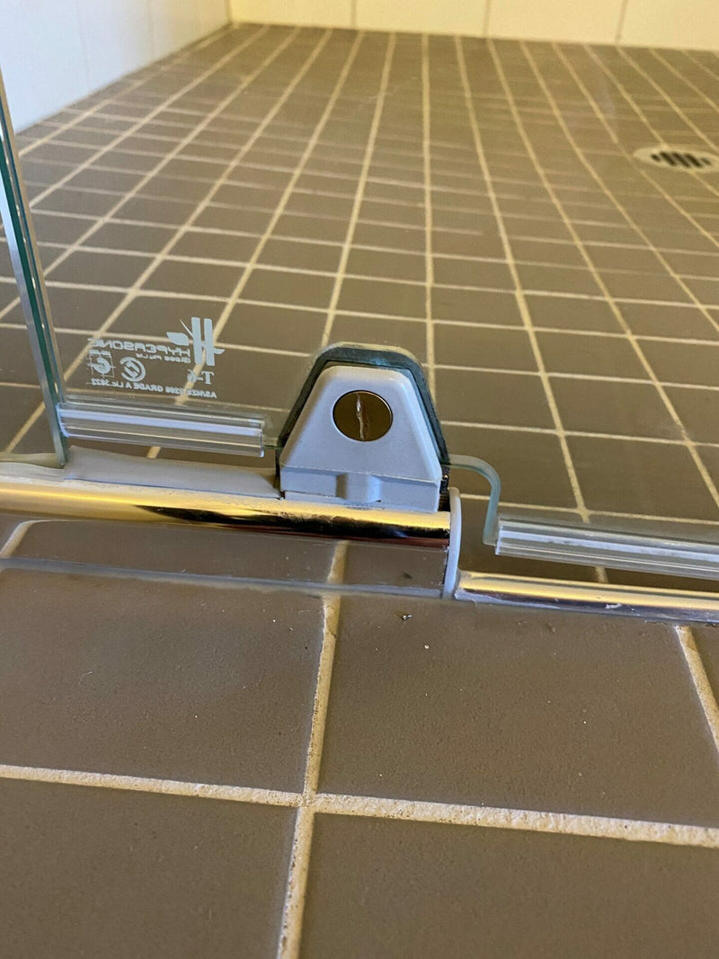 Pivot Kit, brackets and corners - suits Mirage Vogue Series Screens