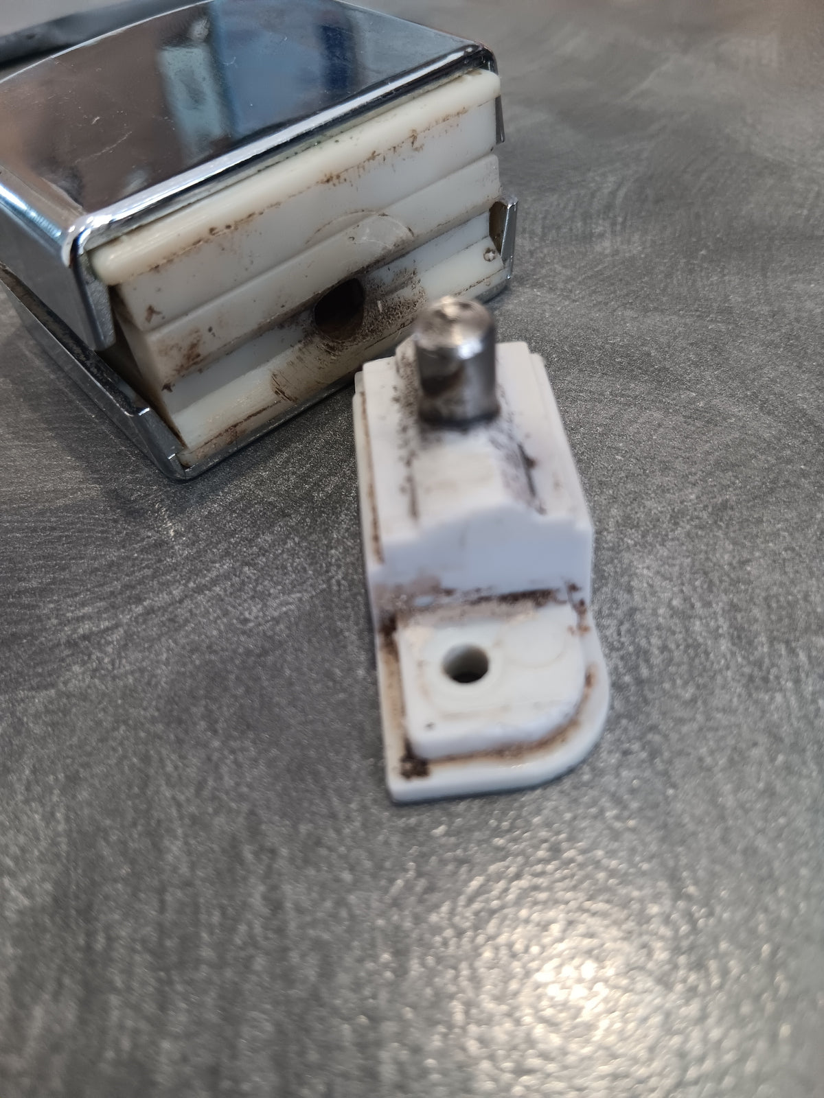 Shower pivot pin - 3D printed - unknown brand - PRINTED ON REQUEST