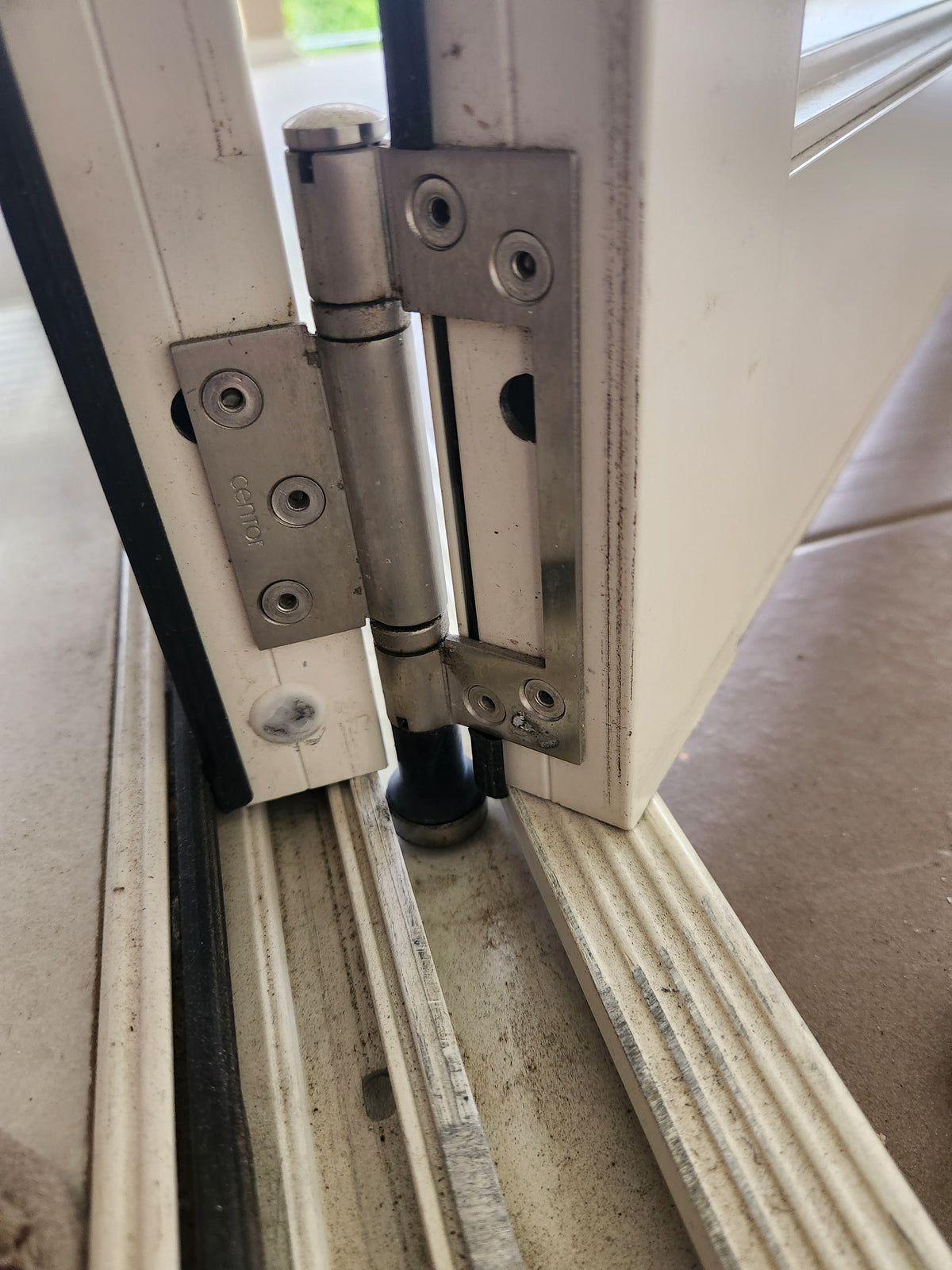 SPECIAL ORDER E22ICSS Intermediate Carrier Set SS - Satin Stainless Steel