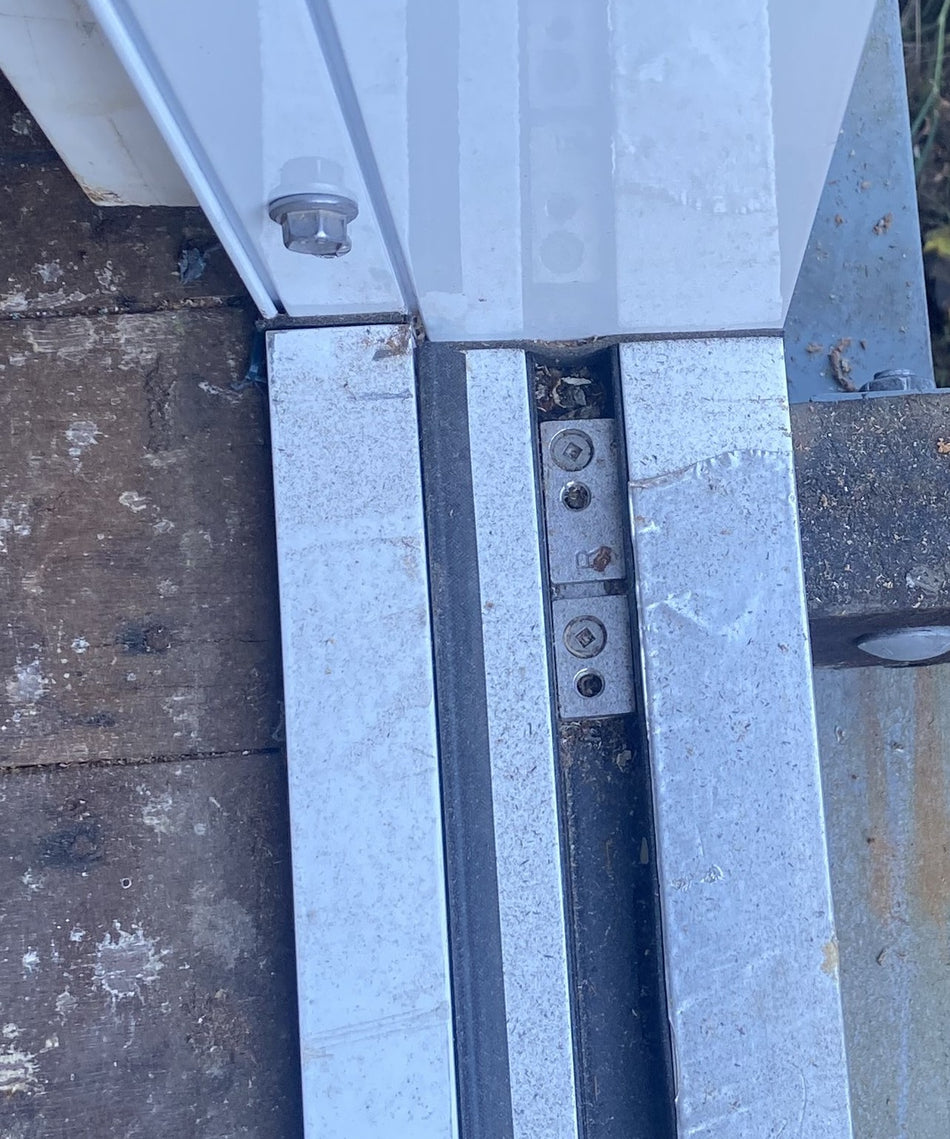 BIFOLD EWS3S window pivot set - SPECIAL ORDER not held in stock (Copy)