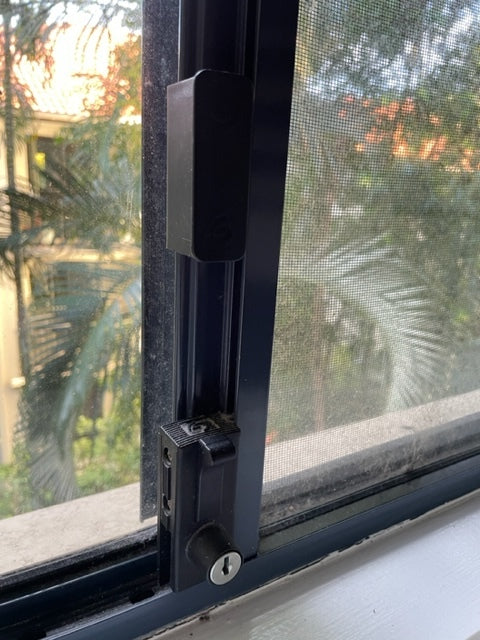 Sliding window - Vent Lock suits G James 131 series - key Lock window latch