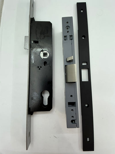 Face plate - to convert Kinlong lock to Australian hardware