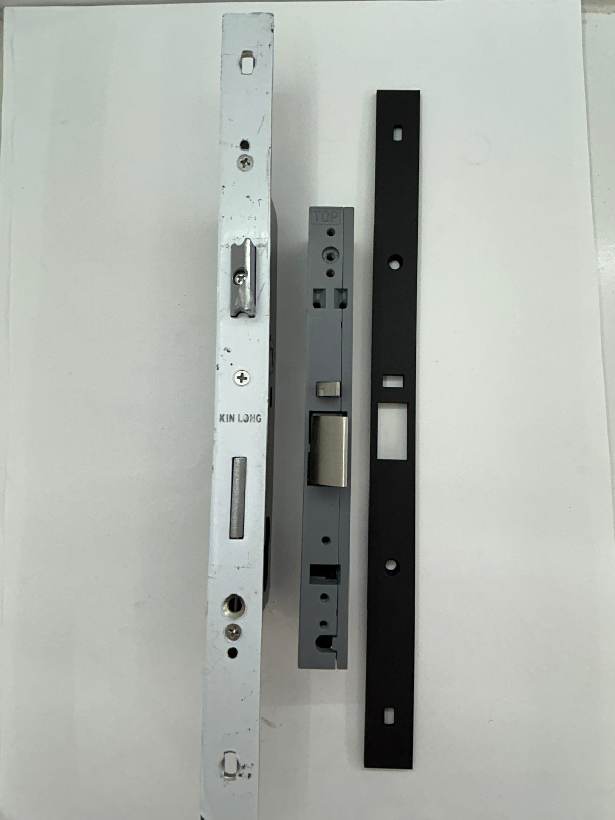 Face plate - to convert Kinlong lock to Australian hardware