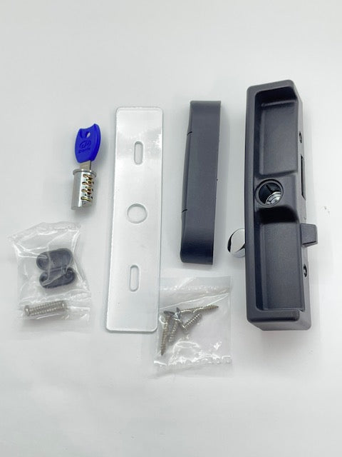 Sliding window handle - key locking