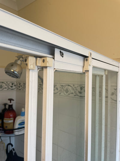 Truseal Sliding shower screen - components RH - Sold singularly
