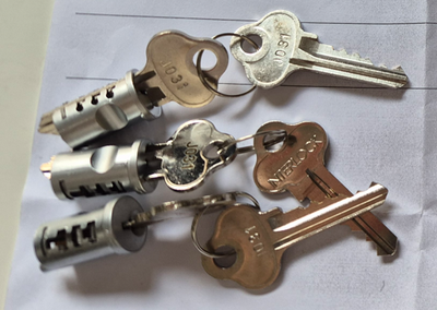 MC70 Cylinder With C4 Barrel - Suits old Bradnams, Capral Artisan Bifold System SPECIAL ORDER