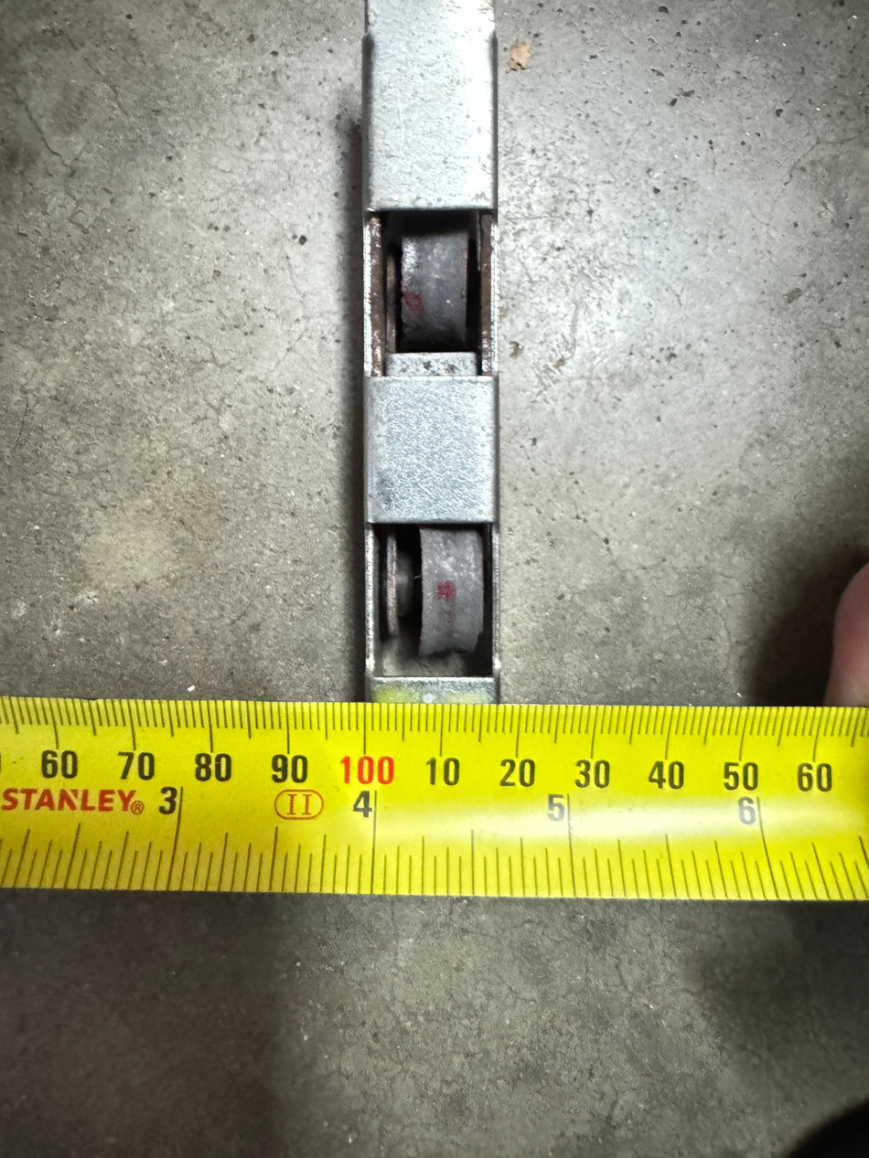 Kinlong - double bogey sliding door roller - V shaped tyre