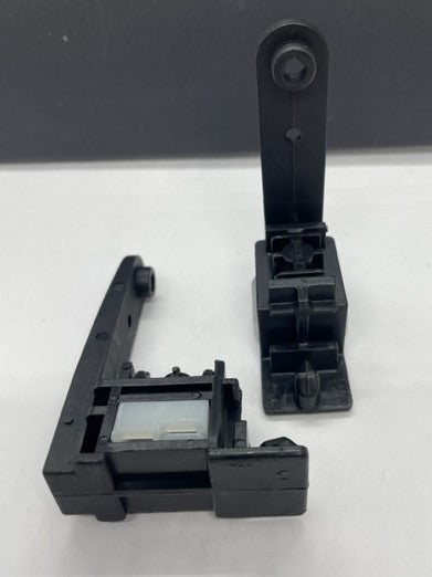 Bradnams Signautre series double hung 100 - friction foot