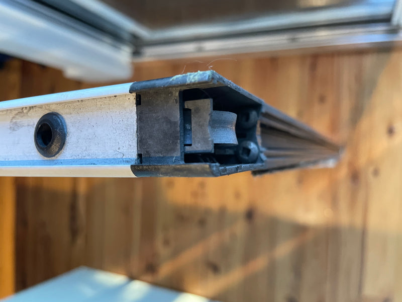 Bradnams Airlie Sliding door 80 & 140 series - retainer ring