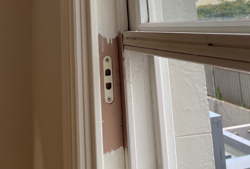 sash spring retainer clip