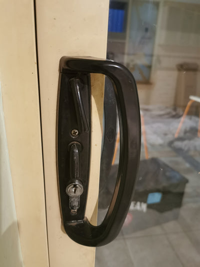 Sliding door lock - using Leichhardt lock body + furniture
