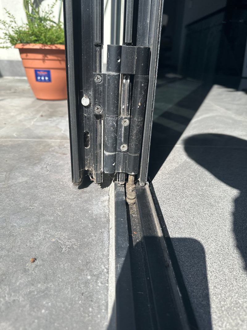 Kinlong Bifold hinge hanger, guide and hinge