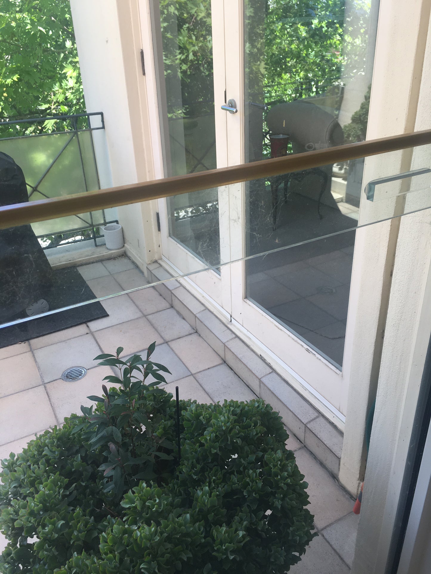 Lapseal Clear Acrylic 6mm For Sashless Windows-1100 Length