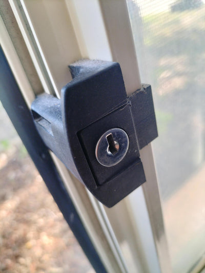 Sliding window handles - suits JG Windows - replaces 6200 - key locking