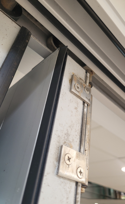 TOMMA bifold hardware - offset END carrier - SPECIAL ORDER IN PRODUCT