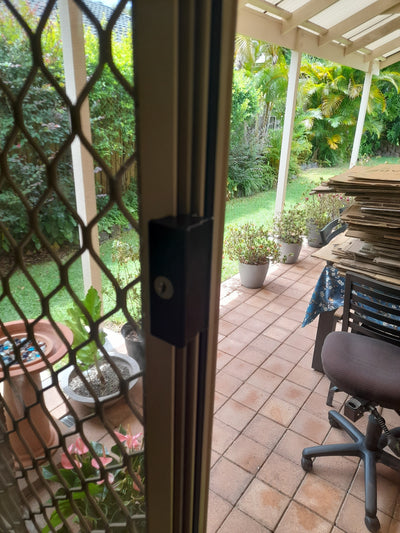 Sliding window handle - suits Alumalite - Key locking