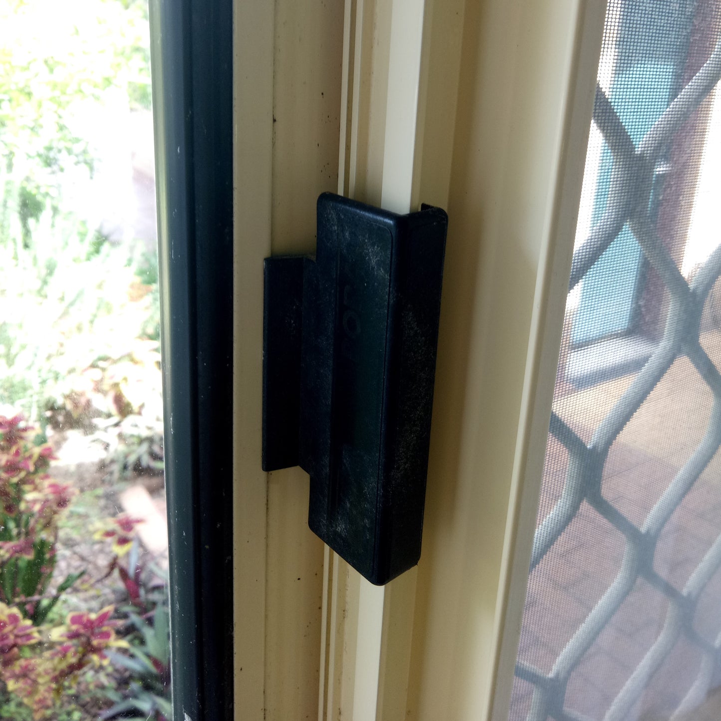 Window Handle - suits old Boral BST system - Mullion latch - Non Locking