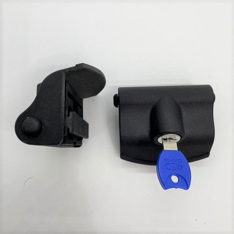 Sliding window handle - unknown brand - 3D printed - keyed