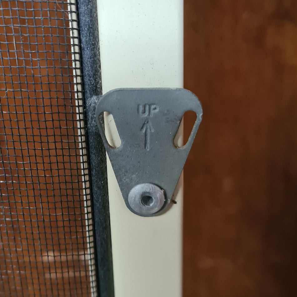 Flyscreen Retainer Clip - suits Stegbar windows