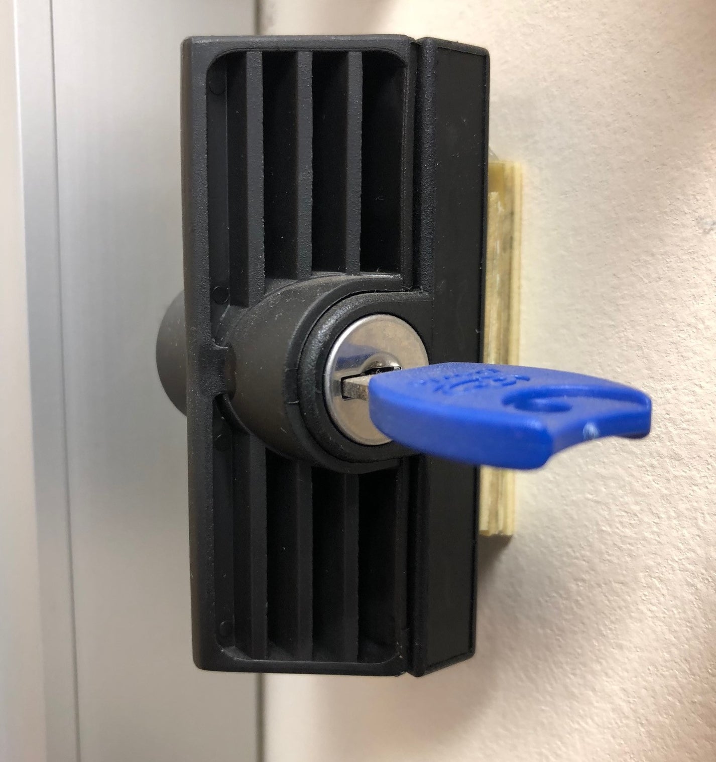 Window Handle suits Comalco, Wunderlich windows Keyed Mr Windows AU