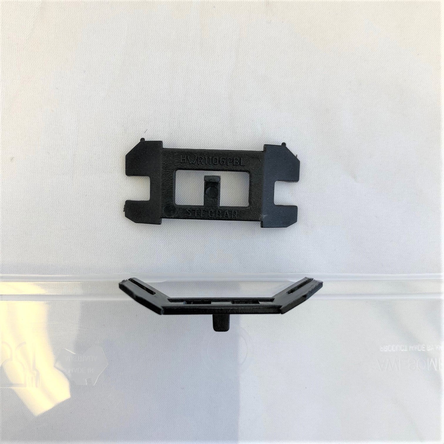 flyscreen-clips-to-suit-stegbar-aluminium-windows – Mr Windows AU