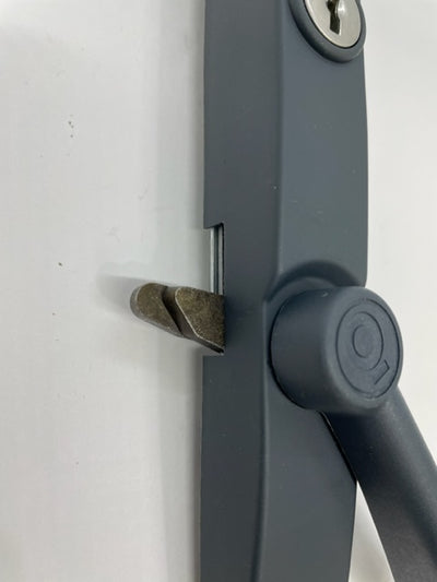 Obsolete Trend/James Hardie - Quantum handle hardware