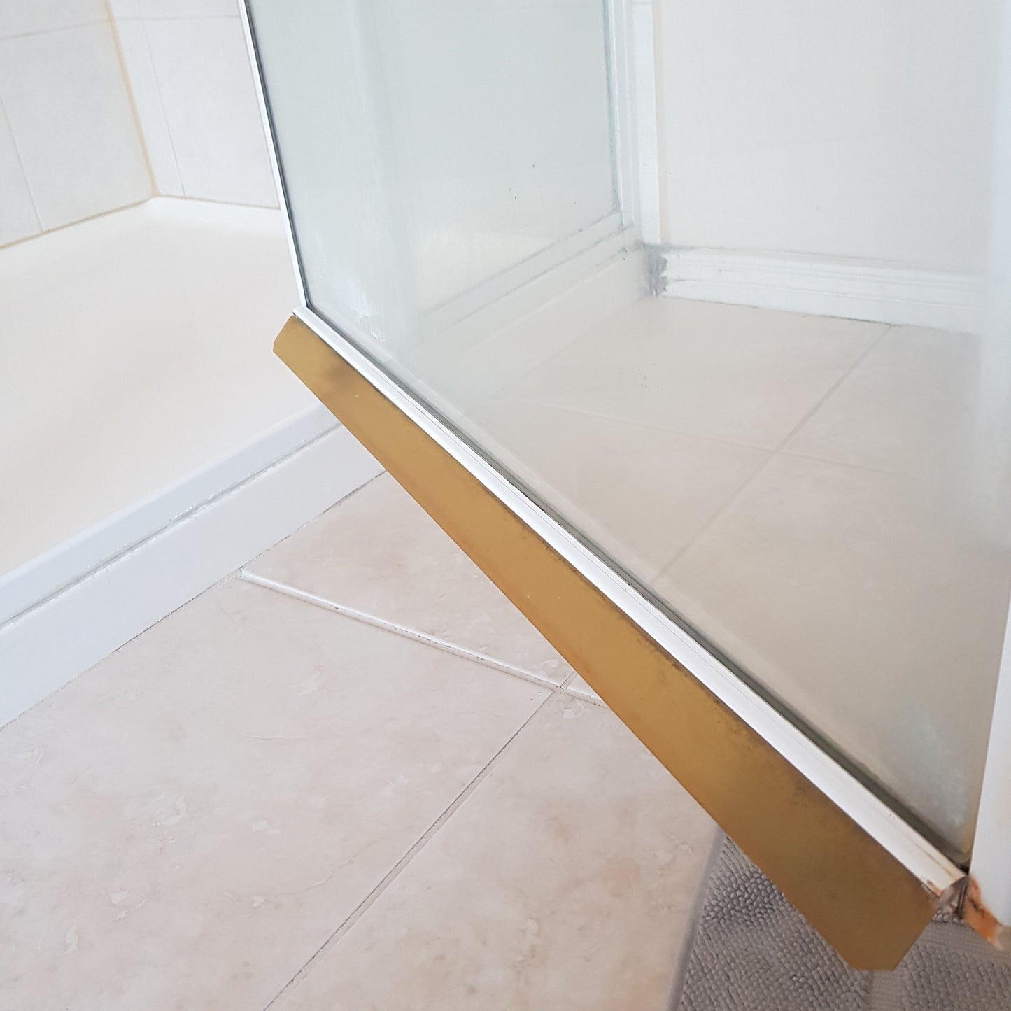 Shower Sweep/Water guard - suits Stegbar Softline - sold 1 x 900mm length