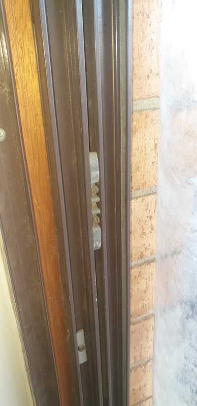 Sliding door strike - suits Rollertech, Trend doors and more - 3D printed