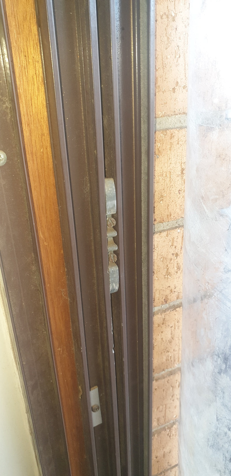 Sliding door strike - suits Rollertech, Trend doors and more - 3D printed
