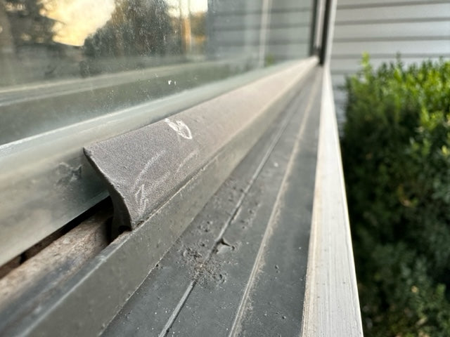 Trimview aluminium windows - Glazing Wedge vinyl